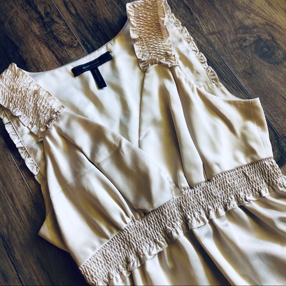 bcbgmaxazria Champagne sleeveless blouse size s BCBG - Picture 3 of 8